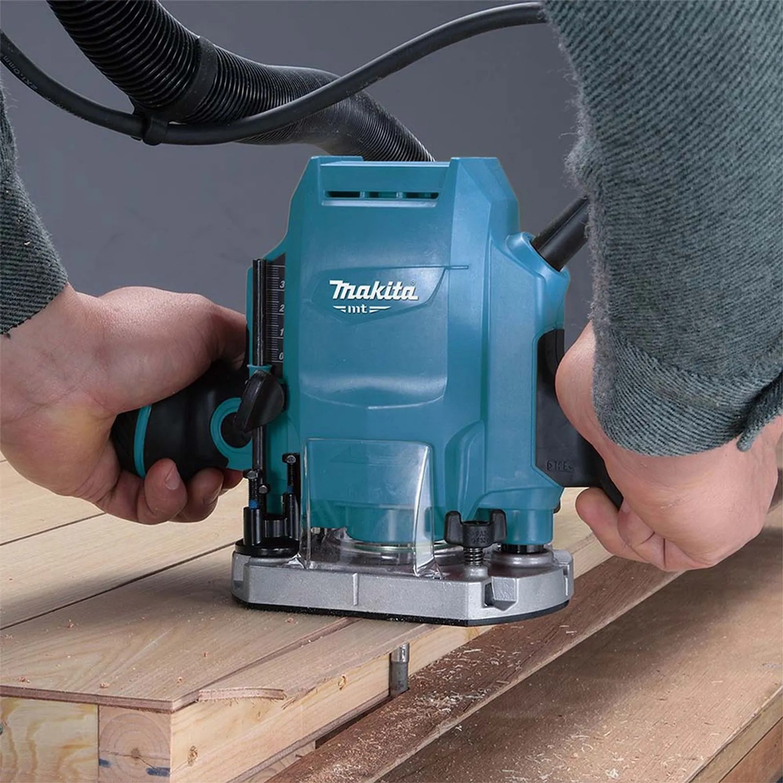 RUTEADORA TRABAJO PROFESIONAL 1000W COLLET 3/8 M3601B MAKITA - Image 2