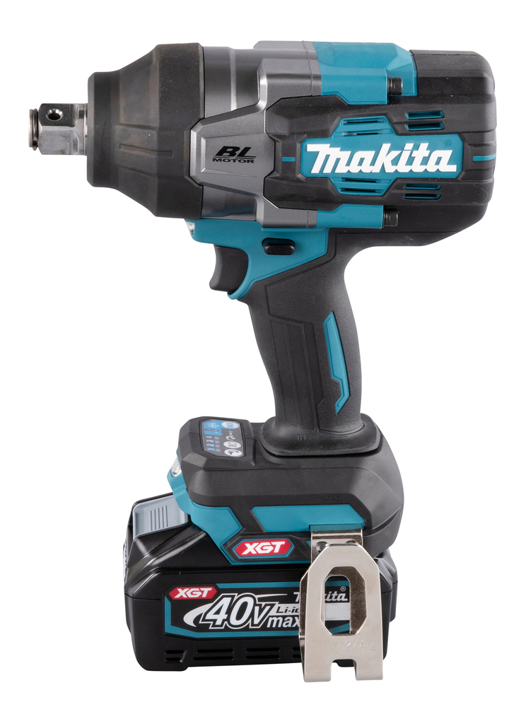 LLAVE DE IMPACTO INALÁMBRICA CTE 3/4" 40V 2BAT 4AMP + CARGADOR RICO MAKITA