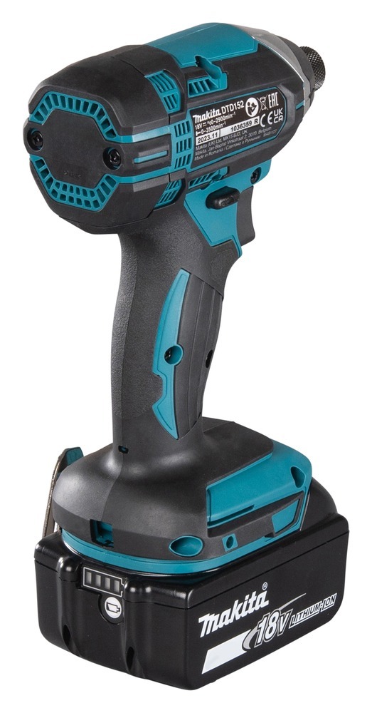 COMBO TALADRO PERCUTOR 1/2" DHP487Z + ATORN IMP DTD152 + 2 BAT 18V 1.5AH + CARG CO MAKITA
