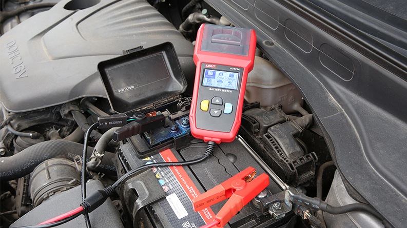 Probador de baterías automotrices con impresora ut675a uni-t